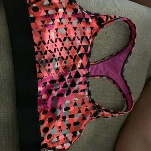 Victorias sport bra